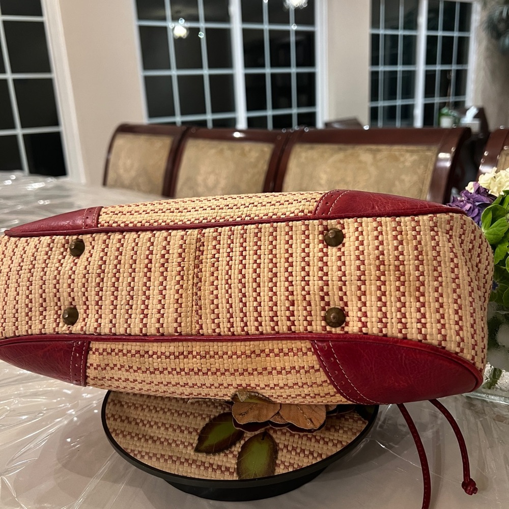 Vintage Isabella Fiore Floral Appliqué Woven Handbag – Unique Statement Bag - Picture 4 of 10